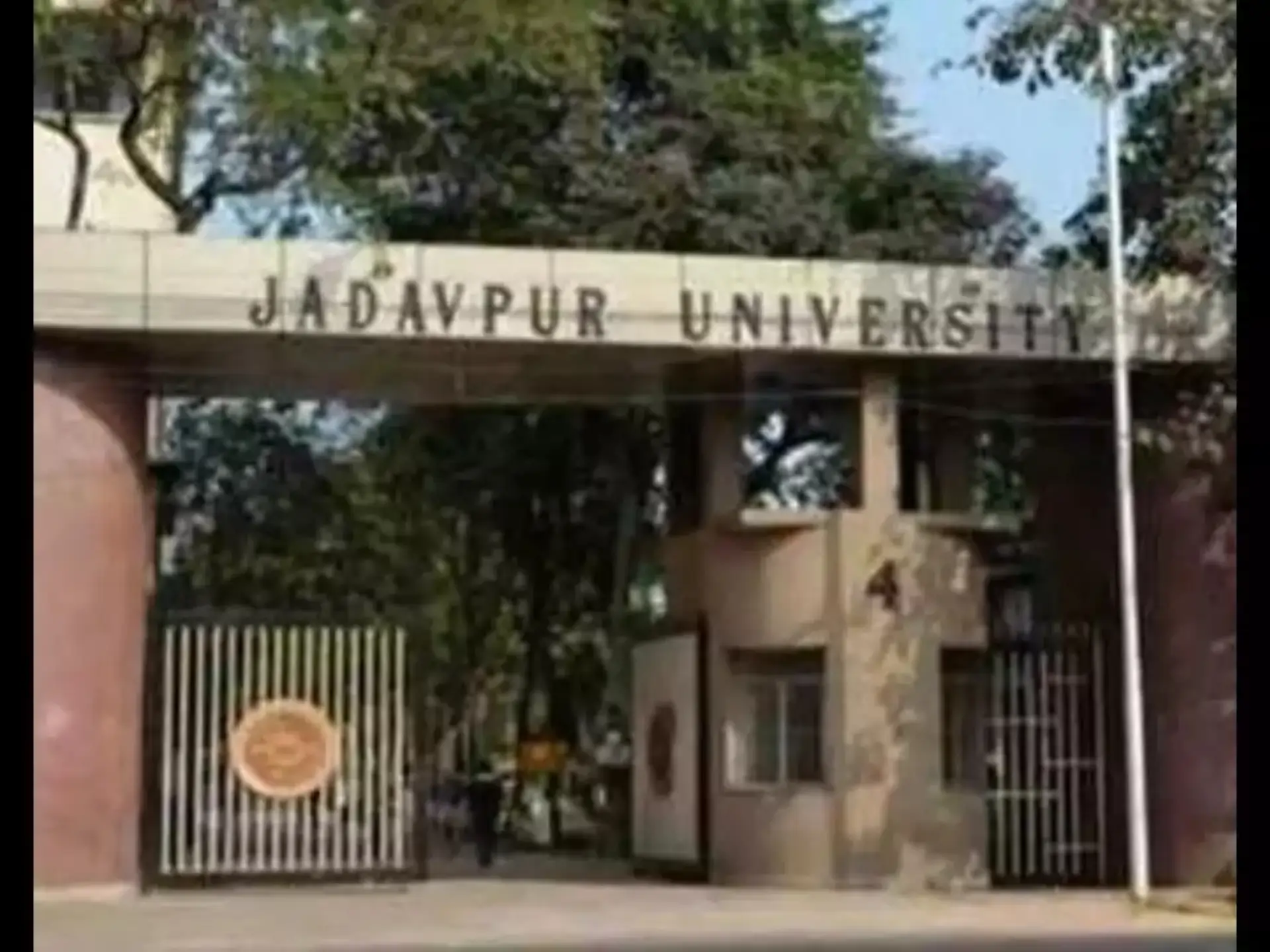 24 Parganas (s)